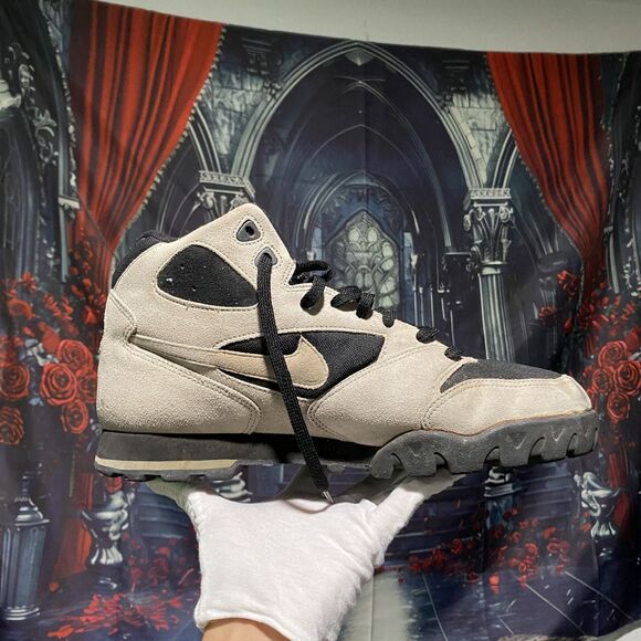 Vintage Nike Caldera Hiking Boota Size 12.5 Athletic Wear - Outdoor Footwear - Picture 5 of 6